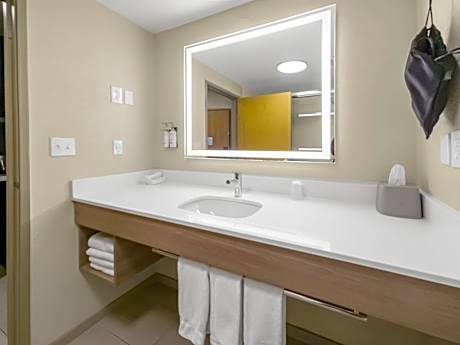 2 Queen Standard Communications Accessible Roll Shower