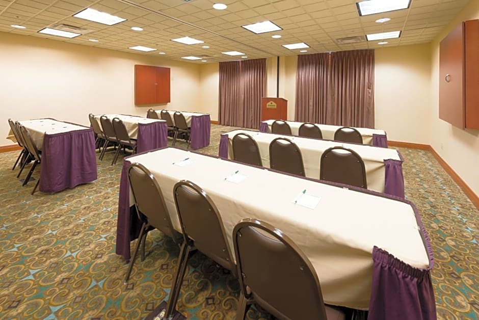 Wingate by Wyndham Erlanger - Florence - Cincinnati South