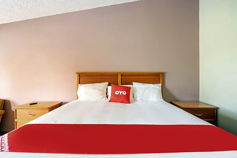 OYO Hotel Daleville AL Hwy 84