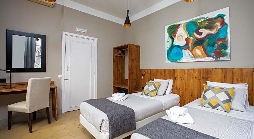 Jardinets Guest House