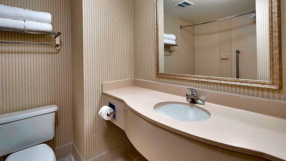 SureStay Plus Hotel by Best Western Chey