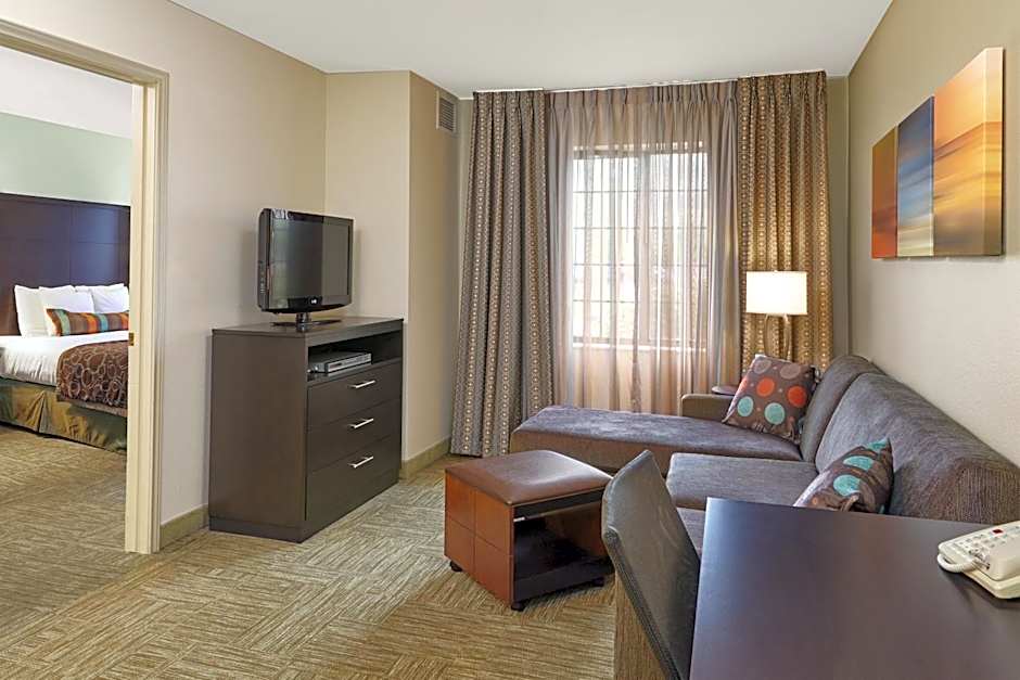 Staybridge Suites Glenview By IHG