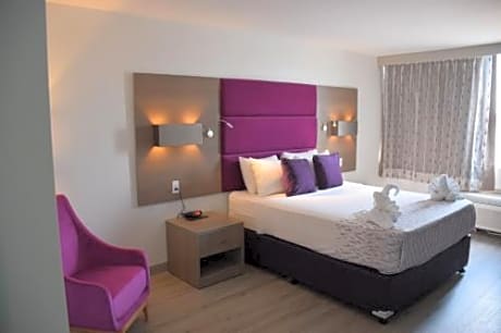 Deluxe Single Room
