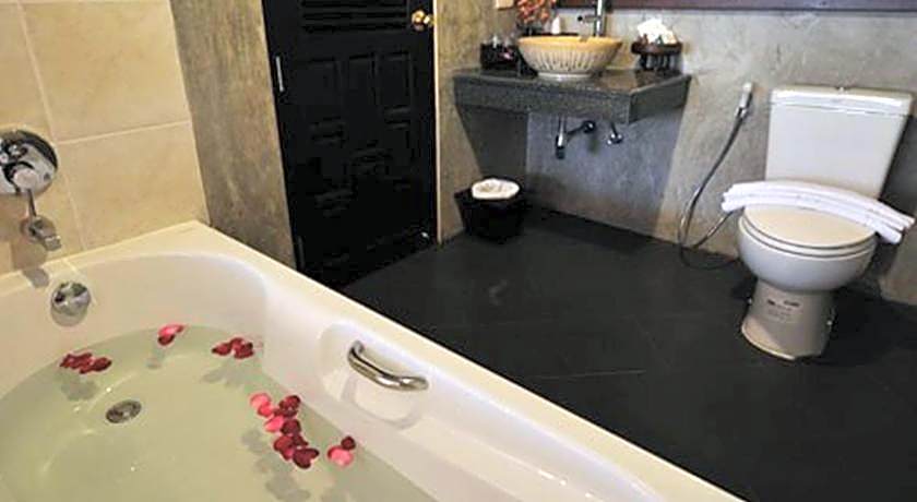 Siralanna Phuket Hotel