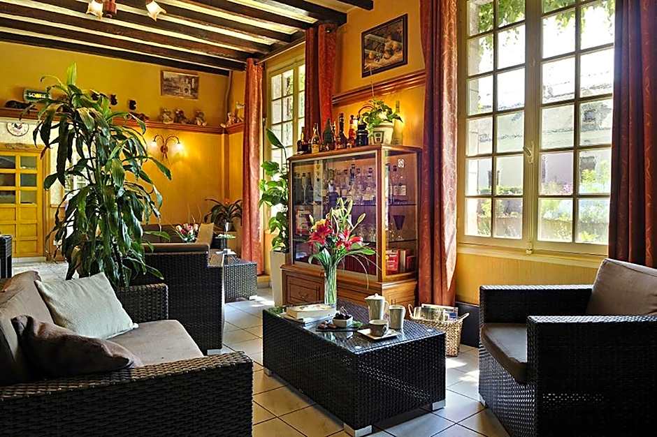 Logis Hôtel Auberge De L'ecole
