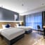 Roz Art Hotel (Ningbo Lianfeng Square Railway Station)