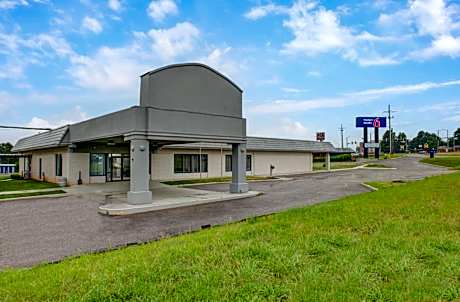 Motel 6 Chickasha, OK