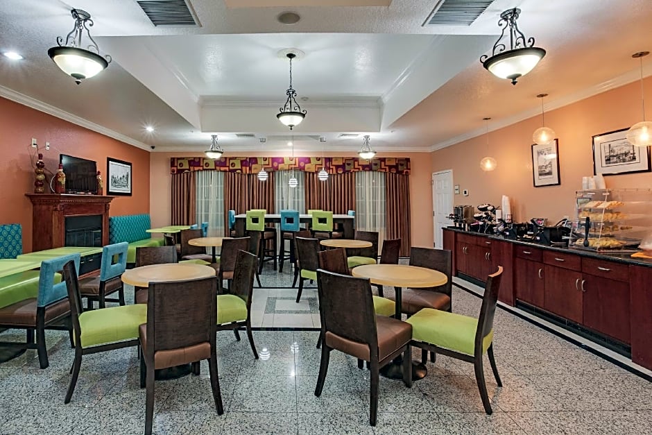 La Quinta Inn & Suites by Wyndham St. Augustine