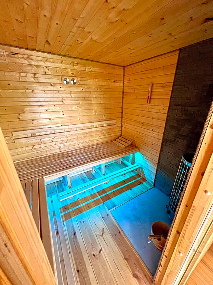 Domki Gala- blisko plaży, basen z podgrzewaną wodą , sauna , parking