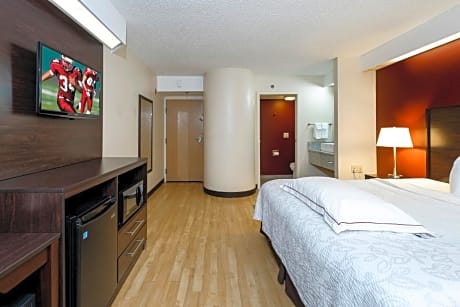 Premium Queen Room – Disability Access/Roll-In Shower Smoke Free