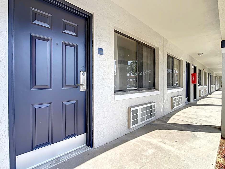 Stayable Suites Kissimmee West