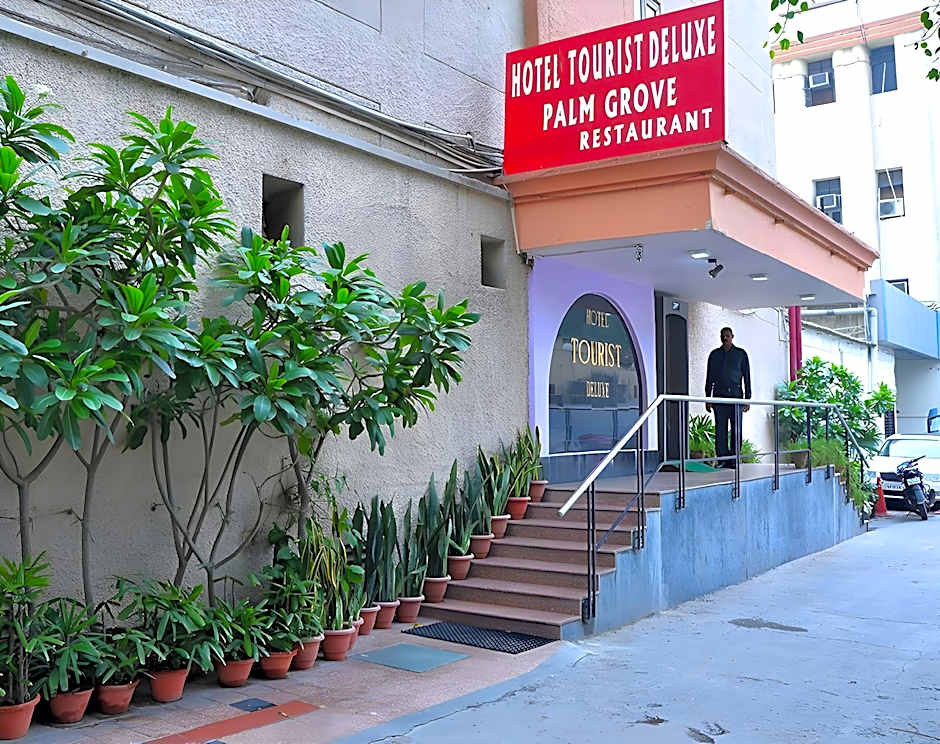 Hotel Tourist Deluxe