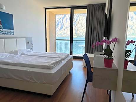 Triple Room with Lake View