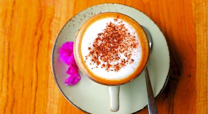 seno guesthouse and cafe