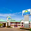 Days Inn & Suites by Wyndham Bentonville