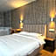 Tung Hotel