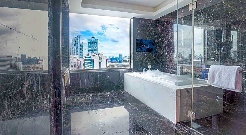 Radisson Blu Plaza Bangkok