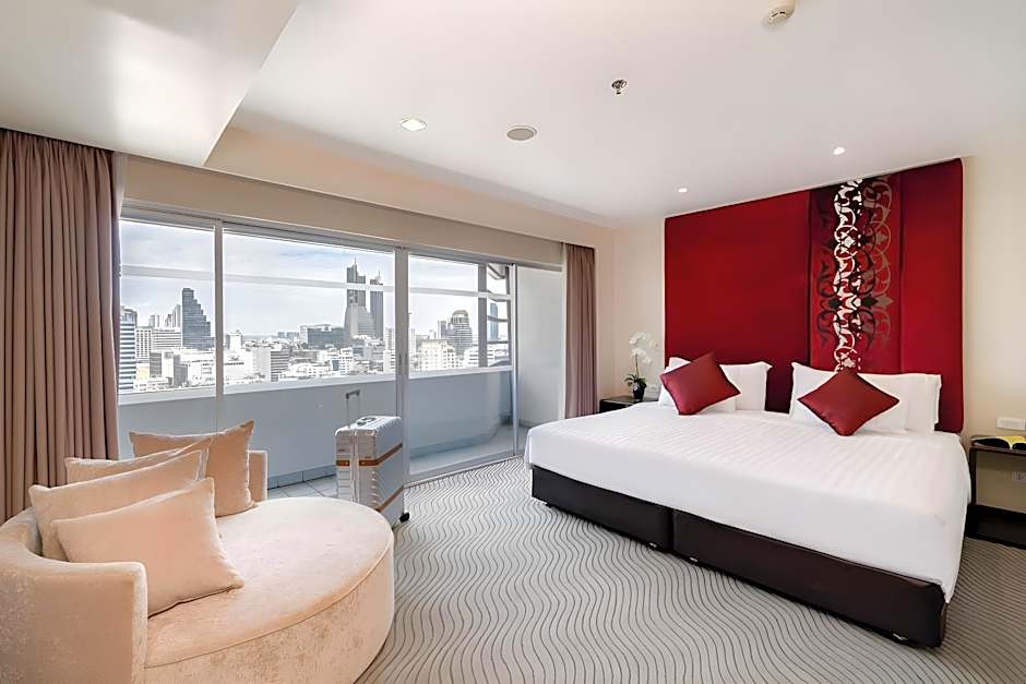 Photo 1 of 13 of Executive Suite