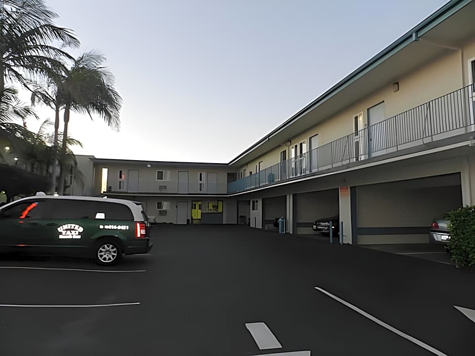 Seaside Motel
