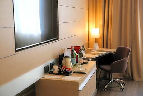 Executive Double Room with Sofa Bed