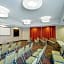La Quinta Inn & Suites by Wyndham Houston Willowbrook