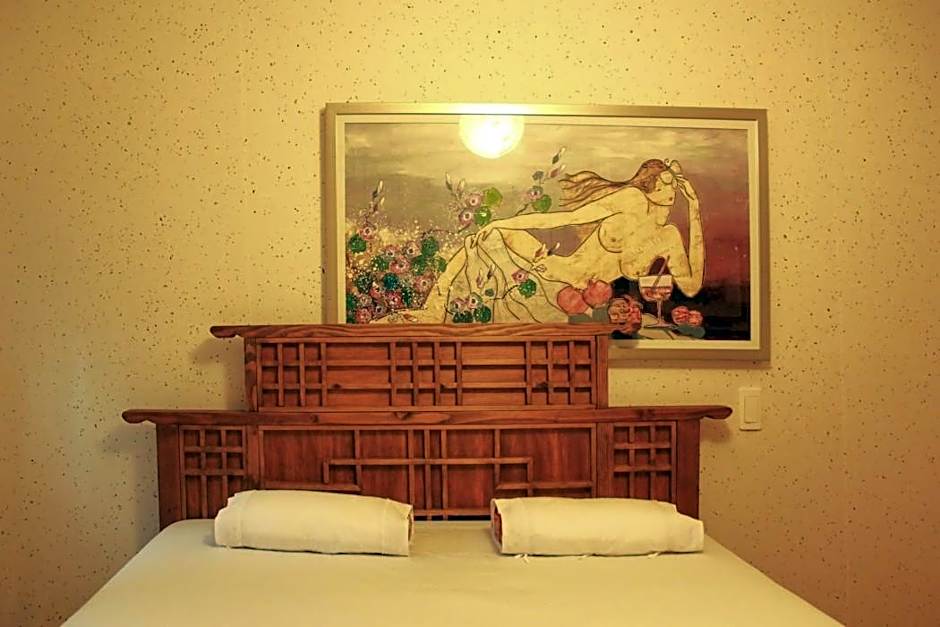 Jeonju Hanok Village Hotel
