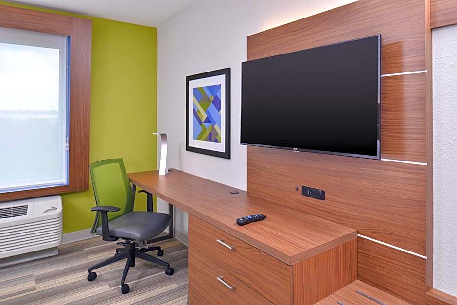 Holiday Inn Express & Suites Omaha Airport By IHG