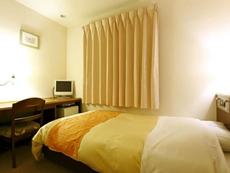 Single Room - Non-Smoking