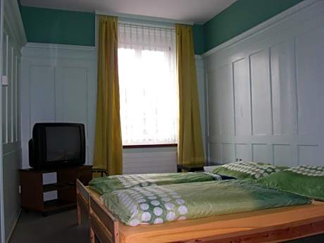 Twin Room with Shared Bathroom