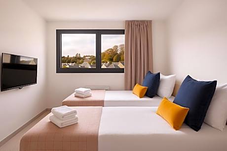 Family Room with Sea View