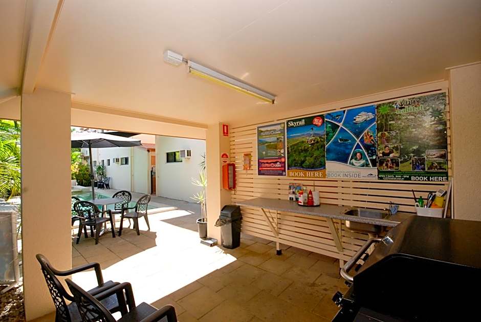 City Plaza Apartments