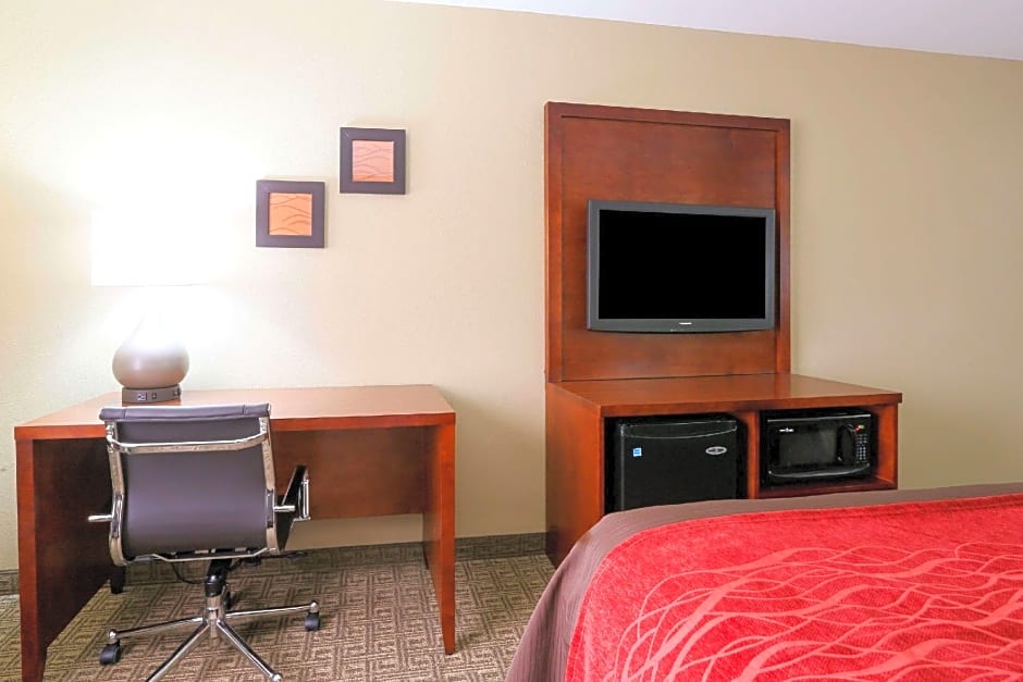 Comfort Inn & Suites Leeds I-20