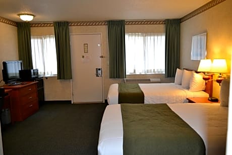 2 Queen Beds, Suite, Nonsmoking, Accessible