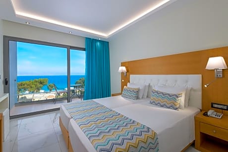 Standard Double or Twin Room with Sea View