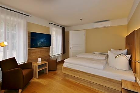 Classic Double Room (no dogs allowed)