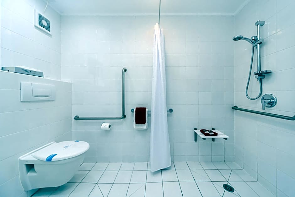 Aubyn Court Spa Motel