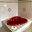 Days Inn & Suites by Wyndham Tucker/Northlake