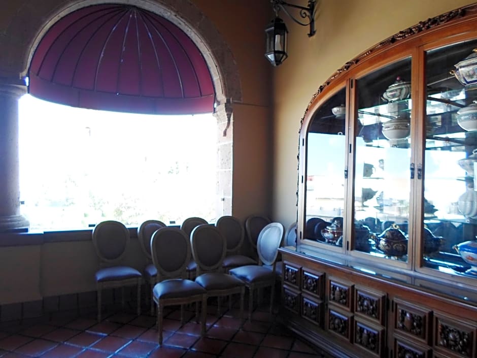 Hotel Virrey De Mendoza
