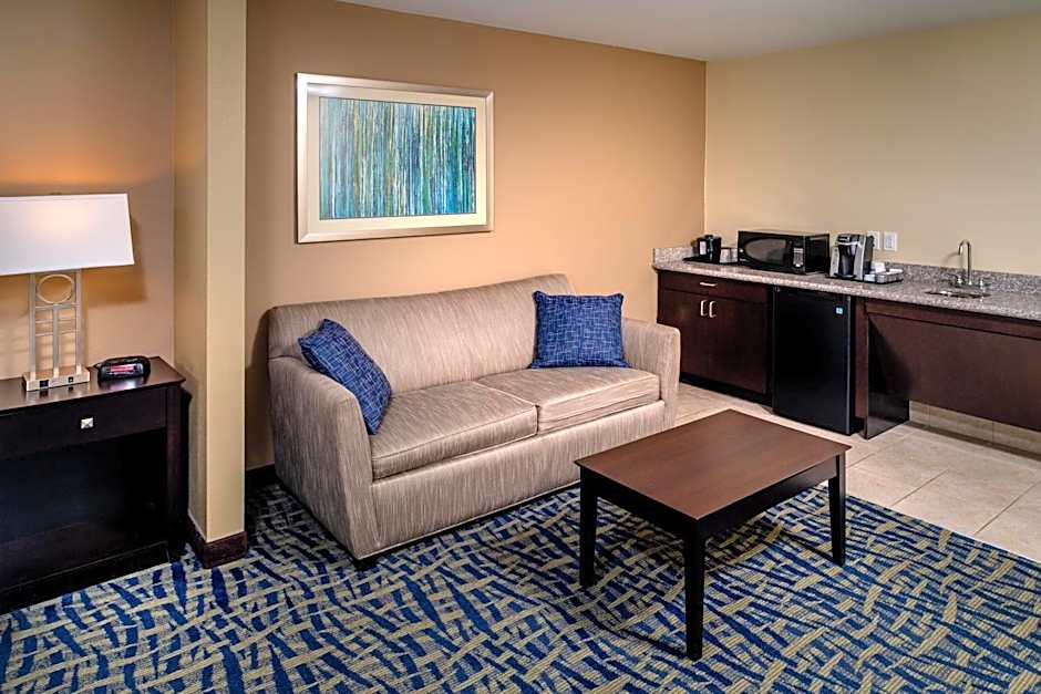 Holiday Inn Express & Suites Lebanon By IHG