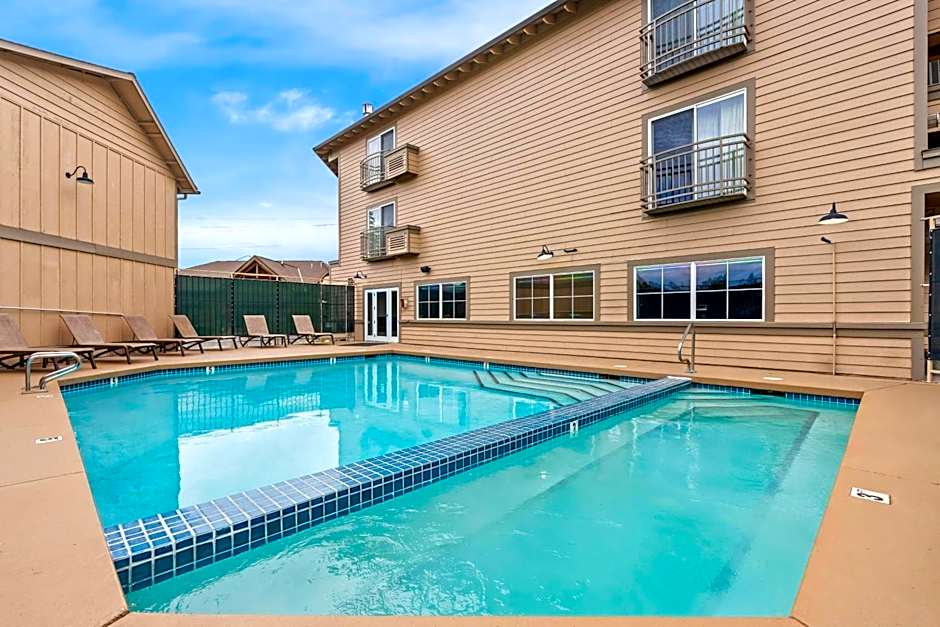 Best Western Rocky Mountain Lodge