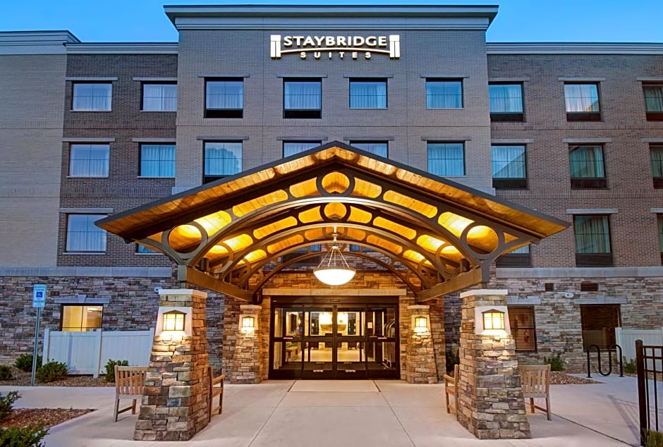 Staybridge Suites - Sterling Heights -Detroit Area