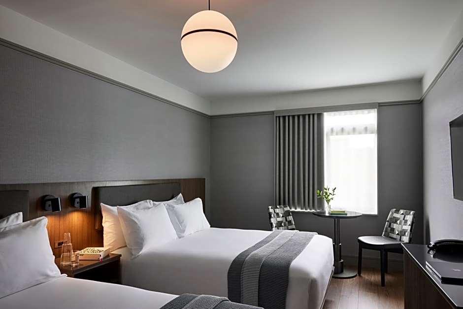 The Melrose Hotel