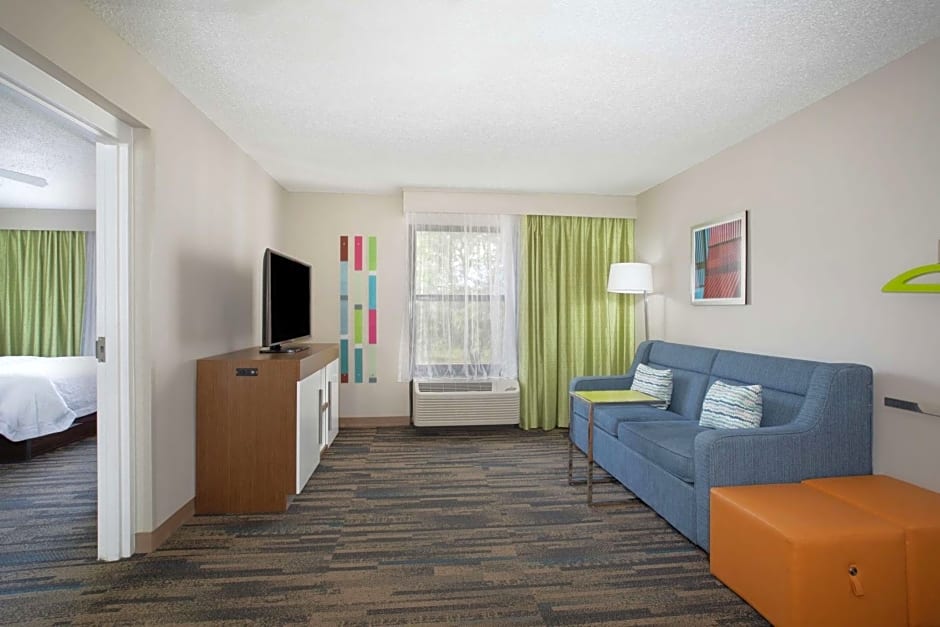 Hampton Inn By Hilton And Suites Kansas City/Merriam