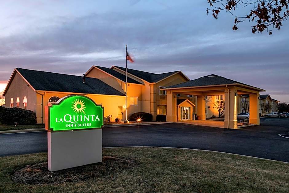 AmericInn by Wyndham Frankfort IN
