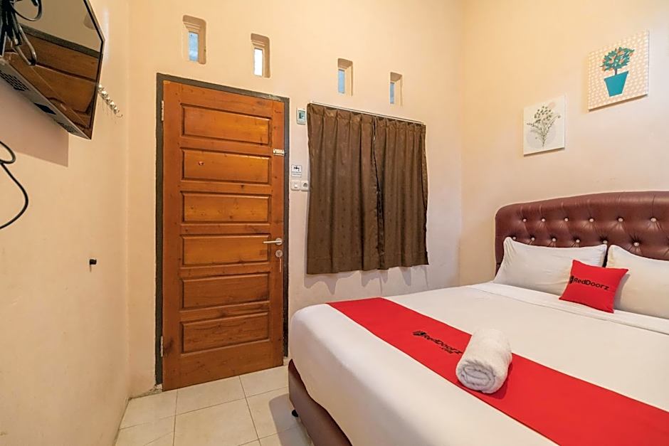 RedDoorz Syariah at D'Ostha Residence