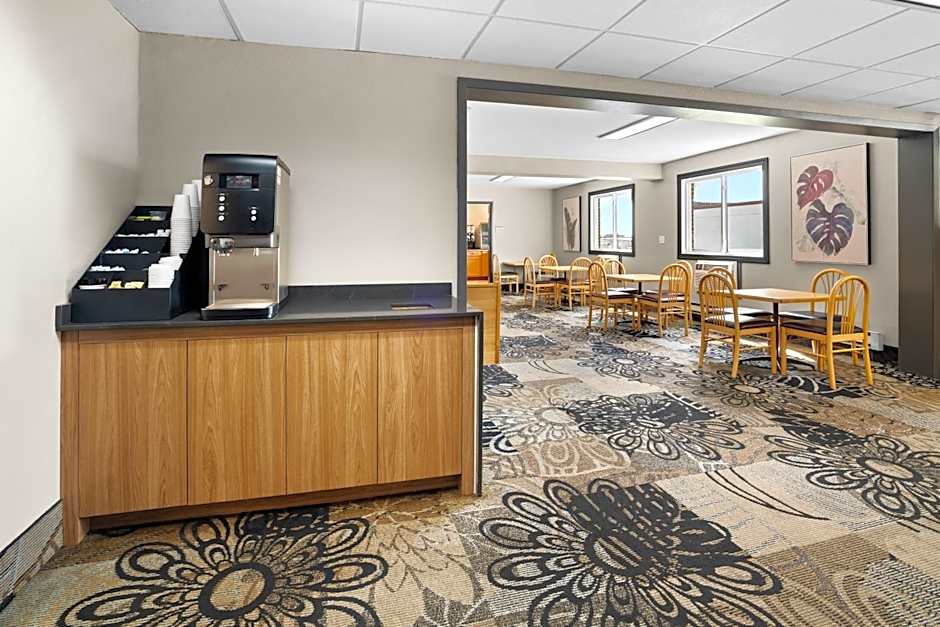 Fargo Inn and Suites