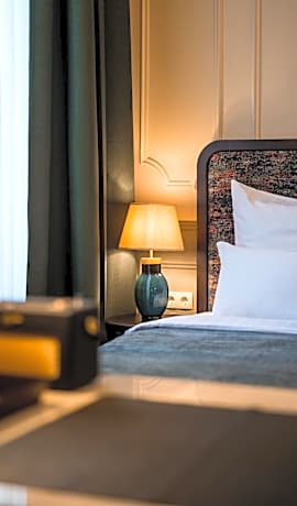 Deluxe Double Room with Bath