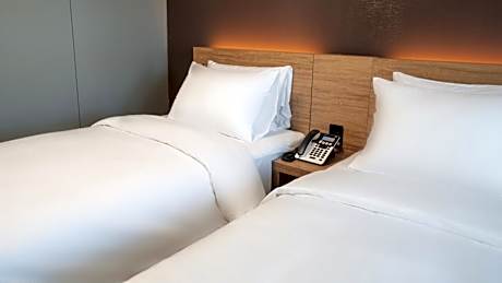 Deluxe Ondol Twin Room with Double Size Futon and Single Size Futon