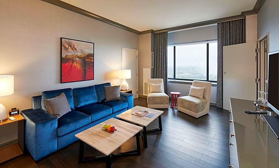 The Lofton Hotel Minneapolis, Tapestry Collection by Hilton