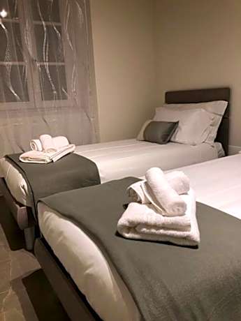 Twin Room with Private Bathroom